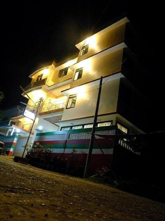 Kawthaung 企鹅宾馆酒店 外观 照片